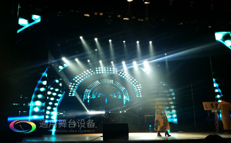舞美視覺<div   id=