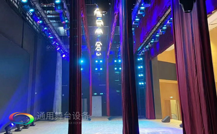 專業(yè)●專注●專心 供應(yīng)舞臺機(jī)械<div   id=