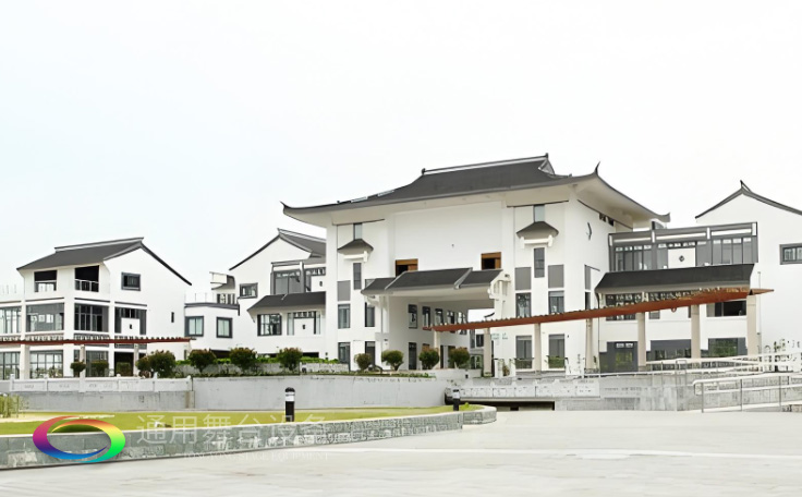 戴南文化藝術(shù)中心禮堂舞臺設(shè)備<div   id=