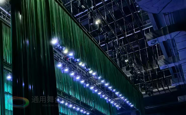通用舞臺設備興化將軍路小學報告廳舞臺吊桿<div   id=