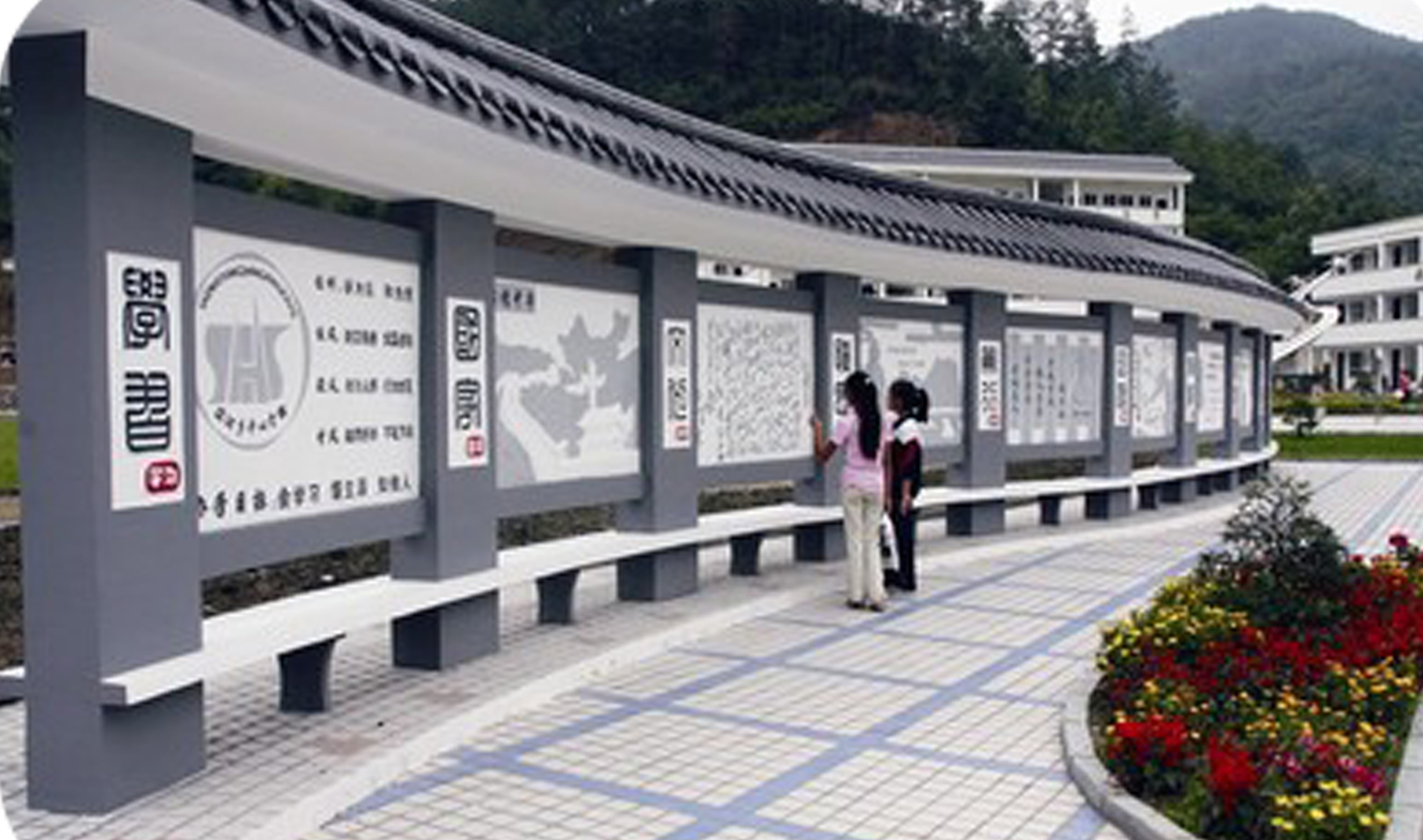 中書協(xié)理事、河南書協(xié)副主席吳行一行到源匯區(qū)許慎小學調(diào)研