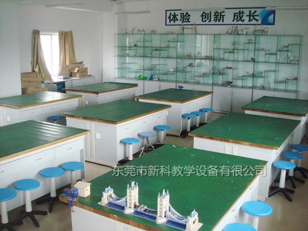 <a href='http://www.387675.com/chanpinyiji/37-1.html' target='1' style='font-size:18px; font-weight:bold; color:#ff0000;'>通用技術(shù)實(shí)驗(yàn)室設(shè)備</a>